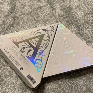 alchemist holographic palette